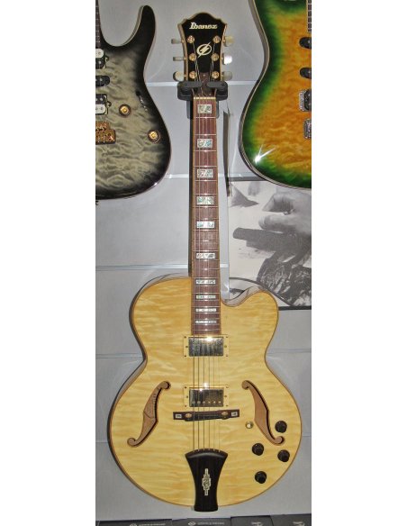 IBANEZ AF125-NT + CASE IBANEZ AF125-NT + CASE