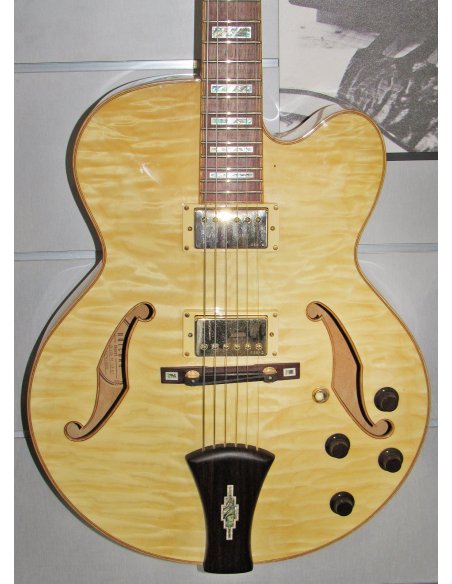 IBANEZ AF125-NT + CASE IBANEZ AF125-NT + CASE