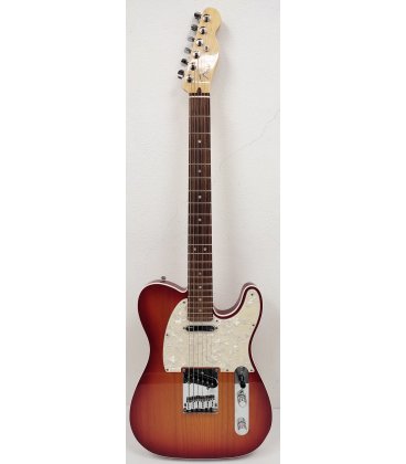 FENDER TELECASTER AM DELUXE w/CASE