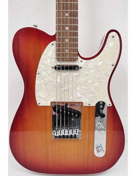 FENDER TELECASTER AM DELUXE w/CASE FENDER TELECASTER AM DELUXE w/CASE