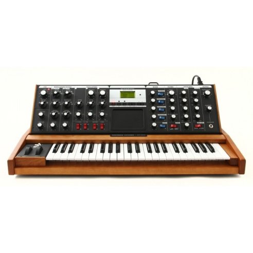 MOOG VOYAGER PERFORMER V3.0