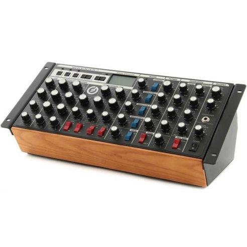 MOOG VOYAGER PERFORMER RACK MOUNT EDITION V 3.0