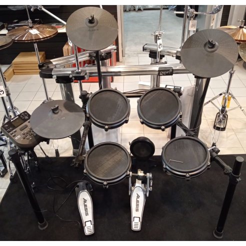 ALESIS NITRO MESH DRUM KIT