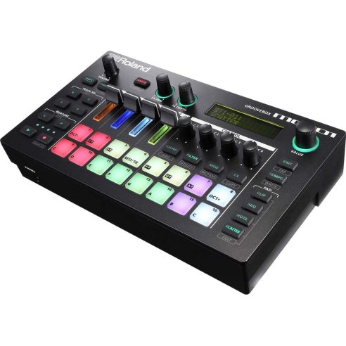 ROLAND MC-101