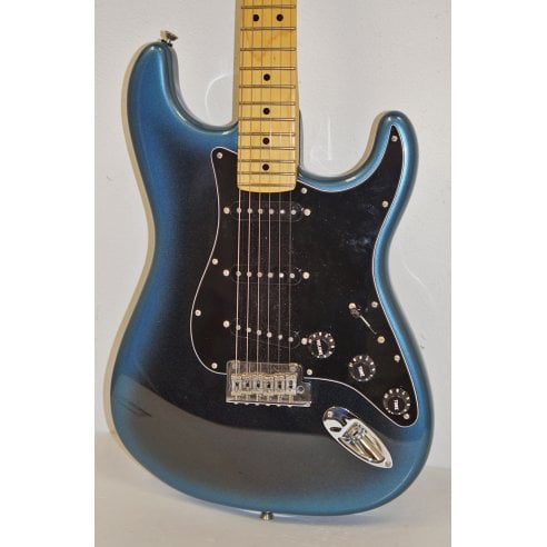 FENDER AM PRO II STRAT DARK NIGHT MN