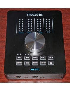MOTU TRACK 16 + BREAKOUT CABLE