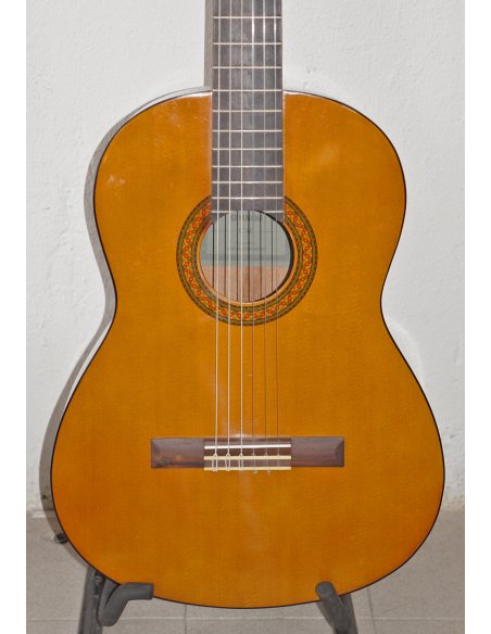 YAMAHA C40 II