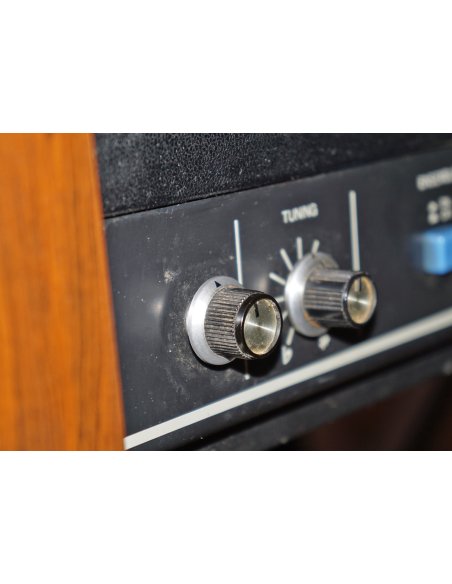 ROLAND JUPITER 4