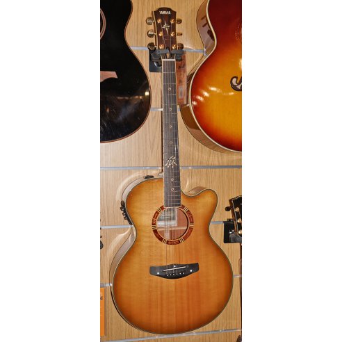 YAMAHA CPX-15E