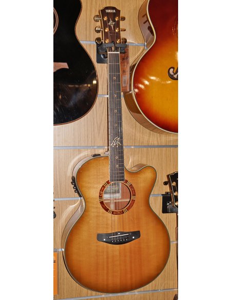 YAMAHA CPX-15E