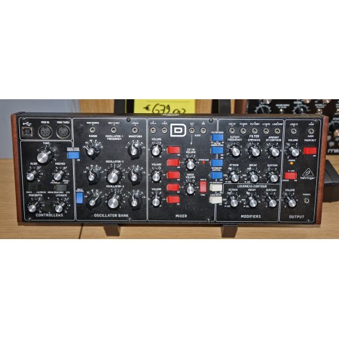 BEHRINGER MODEL D