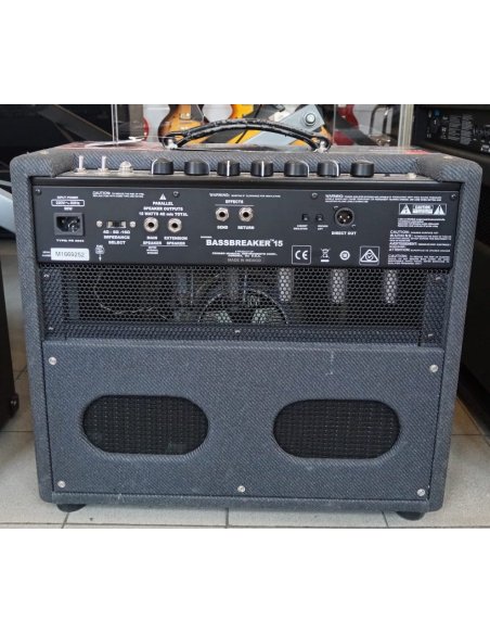FENDER BASSBREAKER 15