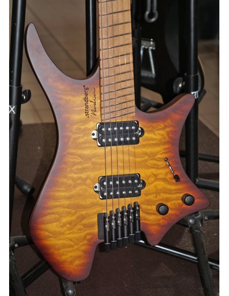 STRANDBERG BODEN STANDARD 6 MAPLE QUILT BENGAL BURST