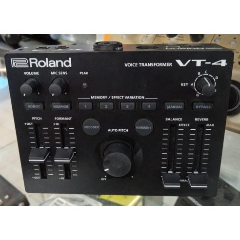 ROLAND VT-4