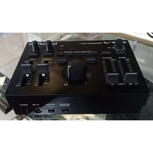 ROLAND VT-4