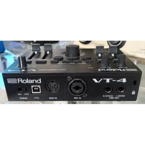 ROLAND VT-4