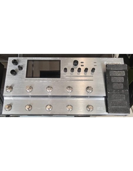 MOOER GE300 PEDALIERA MULTIEFFETTO