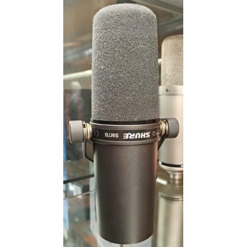 SHURE SM7B