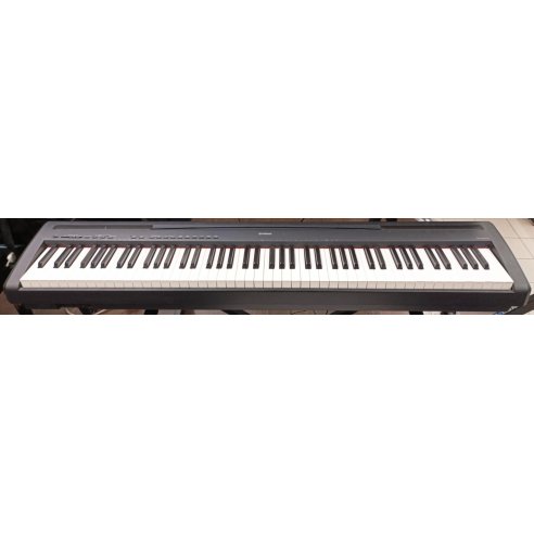 YAMAHA P95