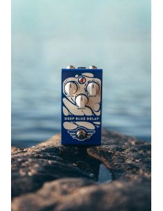 MAD PROFESSOR Deep Blue Delay Handwired