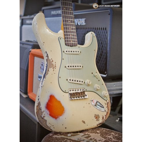 FENDER LTD ED. '61 STRAT HEAVY RELIC AWH OVER 3CS
