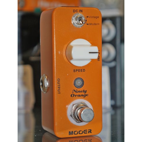 MOOER NINETY ORANGE PHASER