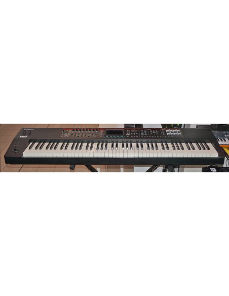 ROLAND FANTOM 08