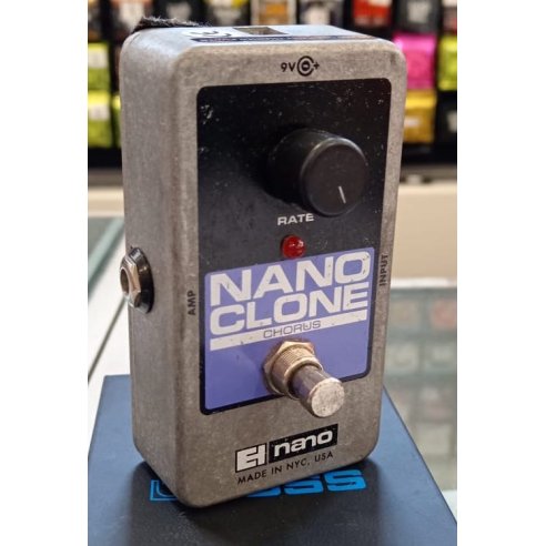ELECTRO HARMONIX NANO CLONE