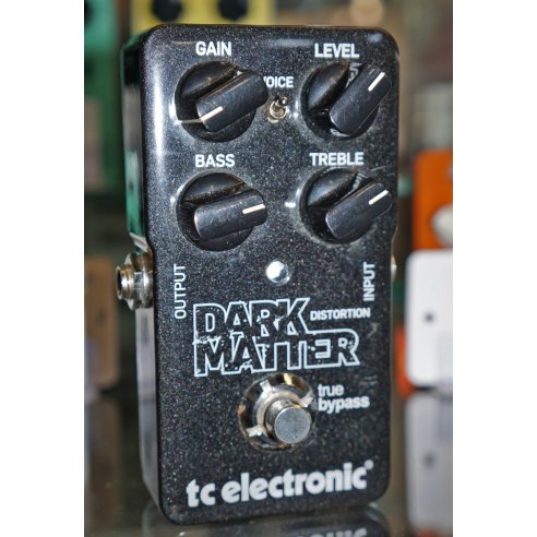 TC ELECTRONIC DARK MATTER DISTORTION