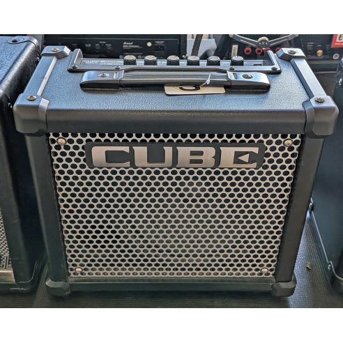 ROLAND CUBE 10GX