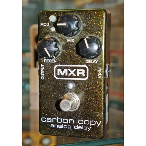 MXR M-169 CARBON COPY ANALOG DELAY