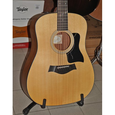 TAYLOR 150e 12 STRINGS