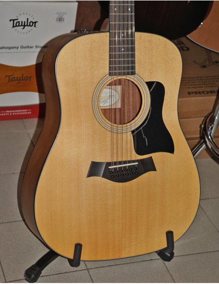 TAYLOR 150e 12 STRINGS