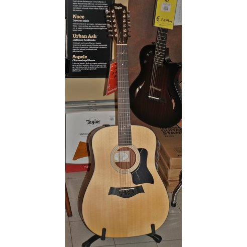 TAYLOR 150e 12 STRINGS