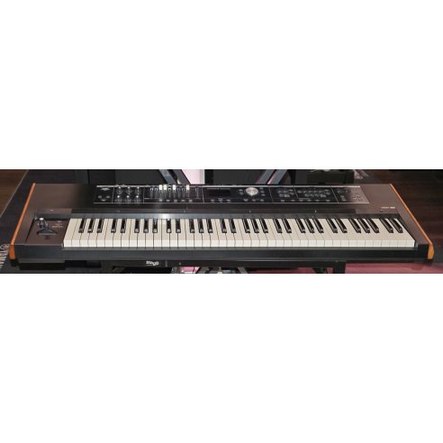 ROLAND VR-730