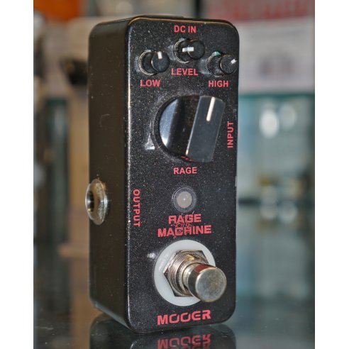 MOOER RAGEMACHINE METAL DISTORTION