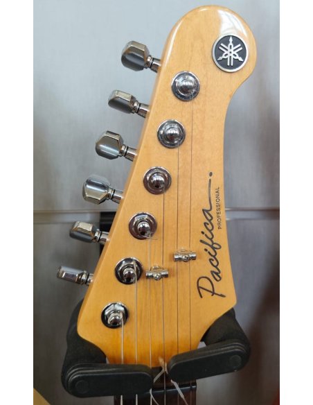 YAMAHA PACIFICA PROFESSIONAL SHELL WHITE