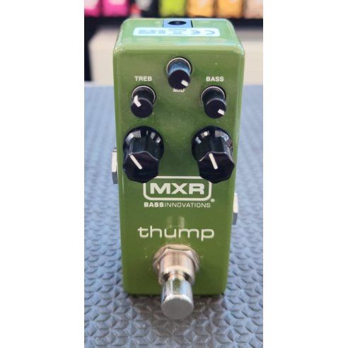 MXR M-281 THUMP BASS PREAMP