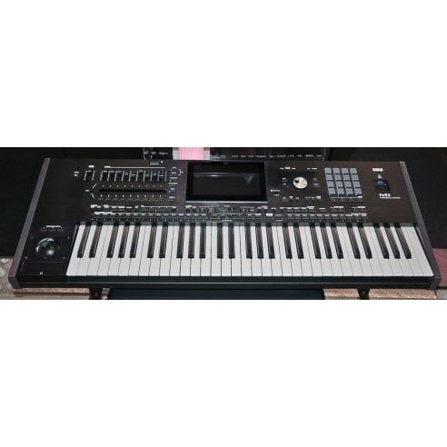 KORG PA5X-61 INTERNATIONAL