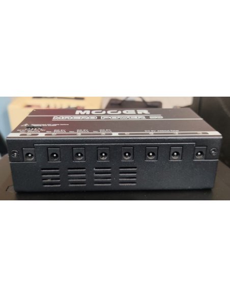 MOOER MACRO POWER S8 POWER SUPPLY UNIT UP TO 8 PEDALS