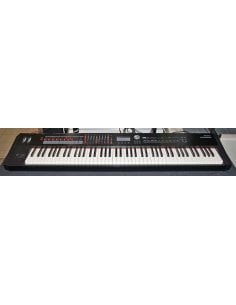 ROLAND RD2000