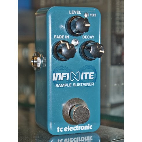 TC ELECTRONIC INFINITE MINI SAMPLE SUSTAINER