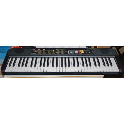 YAMAHA PSR F52