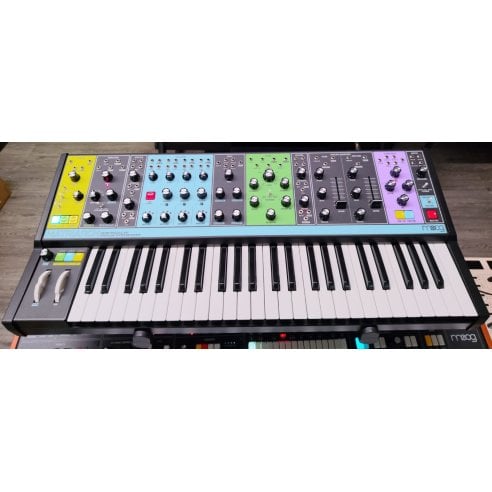 MOOG MATRIARCH