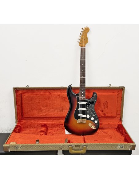 FENDER STRATOCASTER STEVIE RAY VAUGHAN