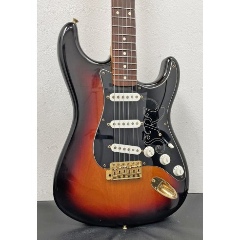 FENDER STRATOCASTER STEVIE RAY VAUGHAN