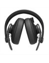 AKG K371