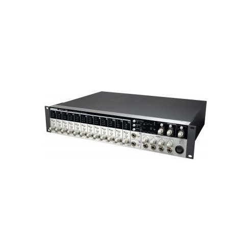 MACKIE ONYX 1200F
