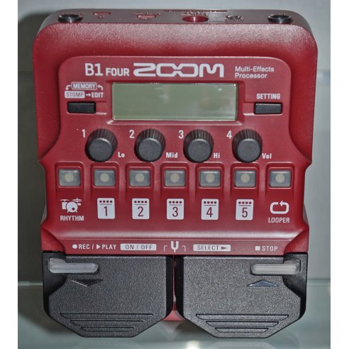 ZOOM B1 FOUR