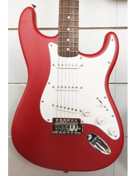 SQUIER DEBUT SERIES STRATOCASTER RED DAKOTA